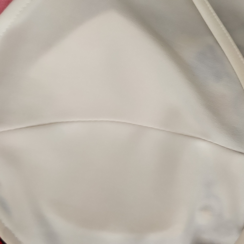 Molly Bracken Woven Embroidered Cropped Top - Picture 10 of 11